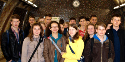NID-5388_20140425_2017B_Budapest-maskepp_01.jpg