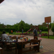 NID-825_csaladinap00016.jpg