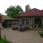 NID-825_csaladinap00029.jpg