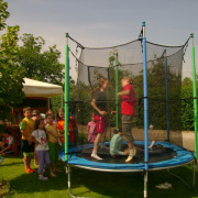 NID-825_csaladinap00037.jpg