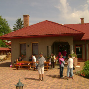NID-825_csaladinap00041.jpg