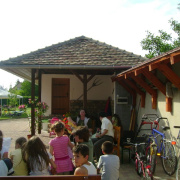 NID-825_csaladinap00060.jpg