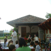 NID-825_csaladinap00064.jpg