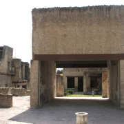 NID-858_Napoly00335.jpg
