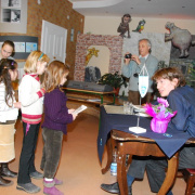 NID-1389_iro_olvaso00336.jpg