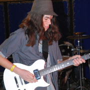 NID-1431_Piar_Party00411.jpg