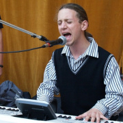 NID-1615_Kerti_parti00313.jpg