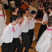 NID-2221_tancbemutato00030.JPG