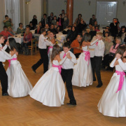 NID-2221_tancbemutato00036.JPG