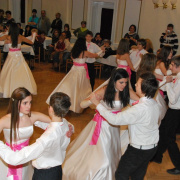 NID-2221_tancbemutato00143.JPG