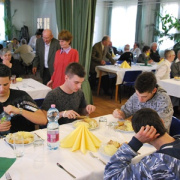 NID-2411_idosklub143004.JPG