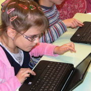 NID-3113_NID-3113_tanuloi_laptop3.JPG