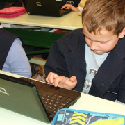 NID-3113_NID-3113_tanuloi_laptop8.JPG