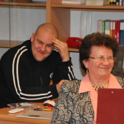 NID-3222_iro_olvaso055.JPG