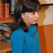 NID-3222_iro_olvaso098.JPG