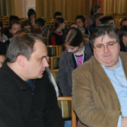 NID-3358_iro_olvaso 020.JPG