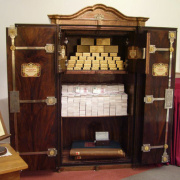 NID-4232_nemzeti_bank_szekreny.jpg