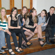 NID-4303_farsang003.jpg