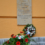 NID-5185_Kada_Elek_emlektabla106.JPG