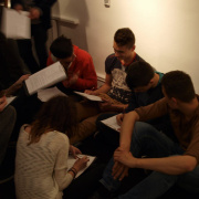NID-5388_20140425_2017B_Budapest-maskepp_28.jpg