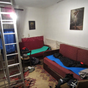 NID-5563_romai_zarandoklat02.jpg