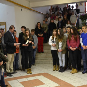 NID-6066_advent1012.jpg