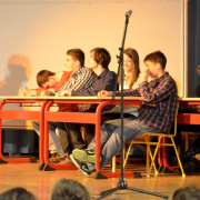NID-6135_farsang900.JPG