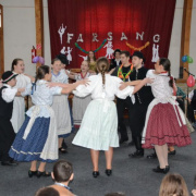 NID-6157_farsang_felso036.jpg