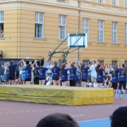 KIDS24.JPG
