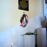 NID-6445_emlektabla_avatas66.JPG