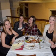 NID-6667_Piarista_Vacsora178.JPG