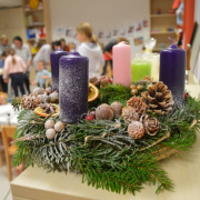 NID-6906_adventi_koszorukotes_2015029.jpg