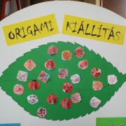 NID-6912_origami_kiallitas27.JPG