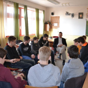 csoportmunka206.jpg