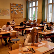 NID-6982_erettsegi03.JPG