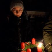 NID-7352_advent33.JPG