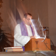 NID-7352_advent44.JPG