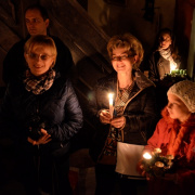 NID-7352_advent48.JPG