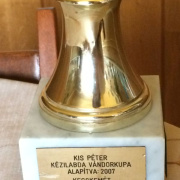NID-7604_kpkupa kezi014.jpg