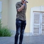 NID-7628_kerti_party160.JPG