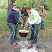 1_a_csaladinap_csalanosi_erdo_2012_04_21_015.jpg